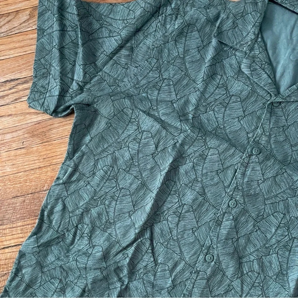 Green abstract size large jack & jones shirt - Picture 4 of 11